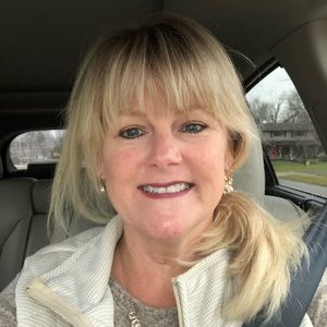 Meet your Posher, Jillian